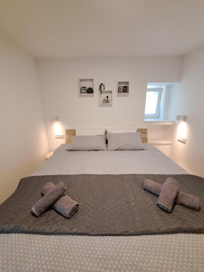 Apartman Tea Mali Lošinj Exterior foto